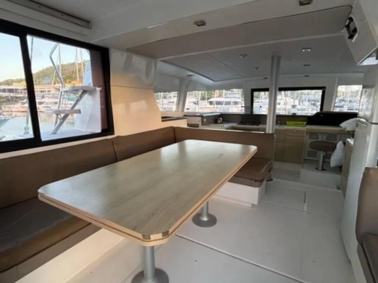 Wynajmij Katamaran z lub bez skippera Catana w Le Marin