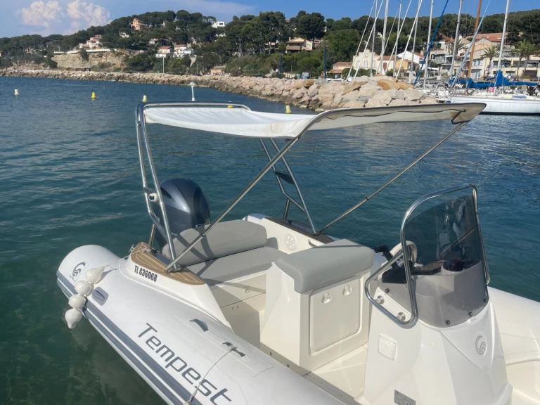 Wynajem łodzi Capelli Tempest 650 w La Madrague na SamBoat 