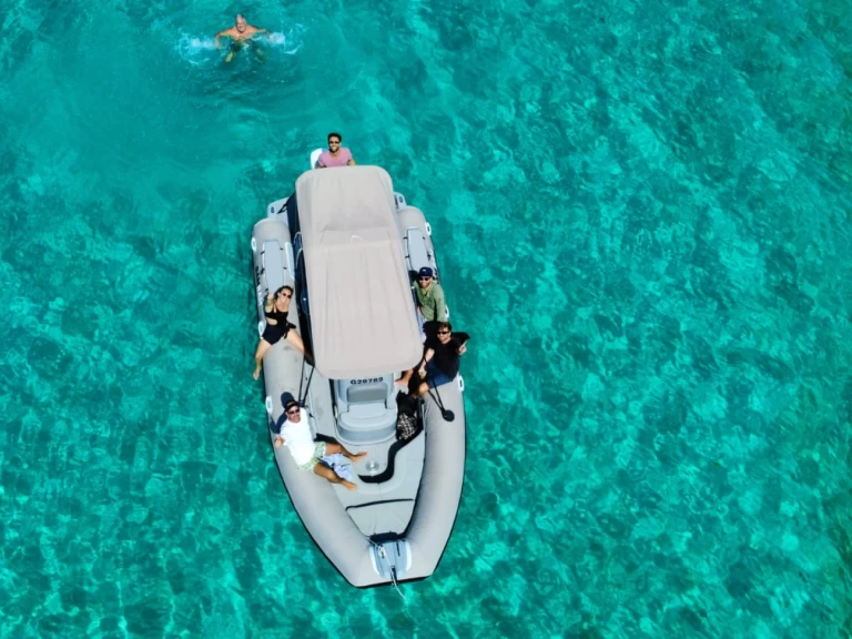 Wynajmij Łódż półsztywna z lub bez skippera 3D Tender w Saint Martin