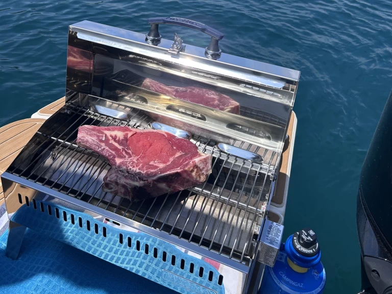 Wynajem łodzi Toulon tanio Activ 755 Sundeck