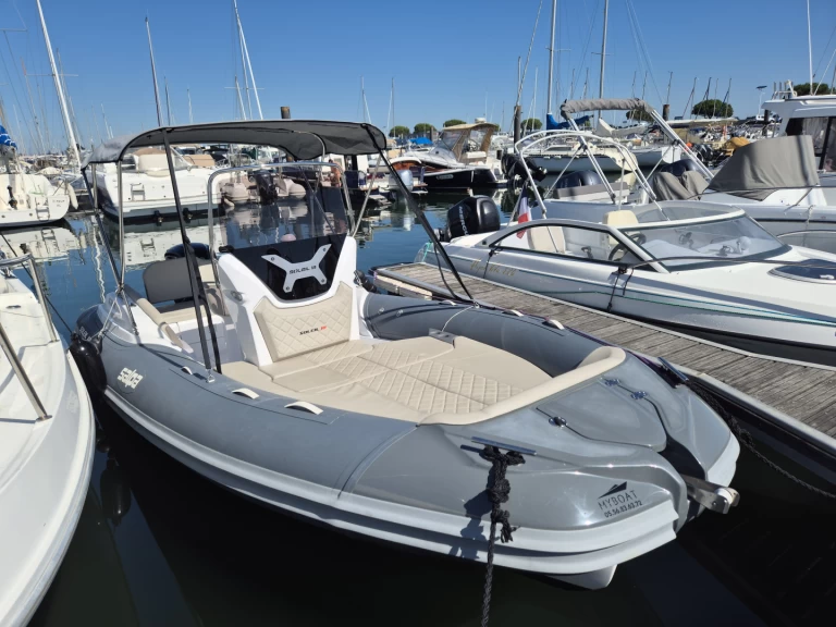 Salpa Salpa Soleil 18 między profesjonalistami a osobami prywatnymi w Arcachon