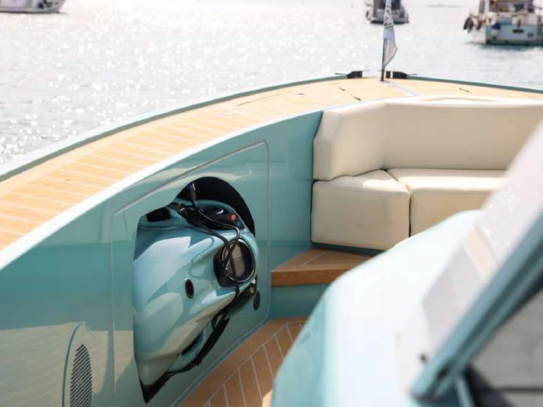 Wynajem łodzi Cannes tanio 55 S