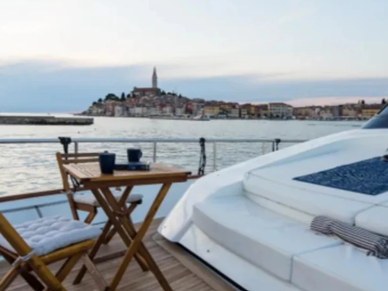 Wynajmij Luksusowy jacht z lub bez skippera Sun Lorenzo w Golfe-Juan