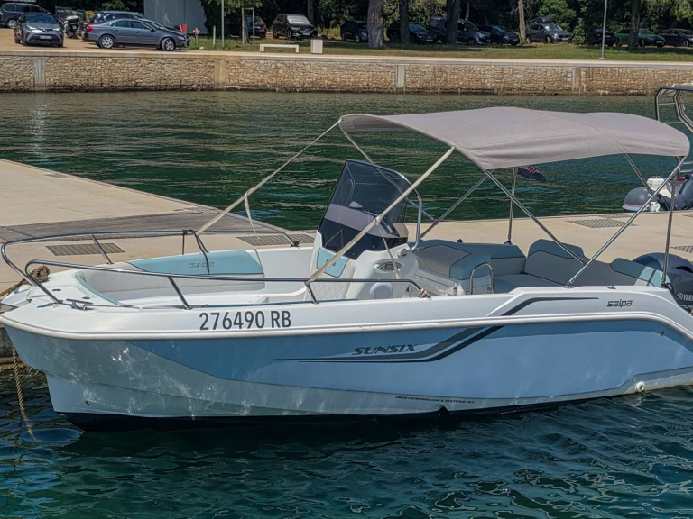 Wynajem Motorówka Salpa z patentem 