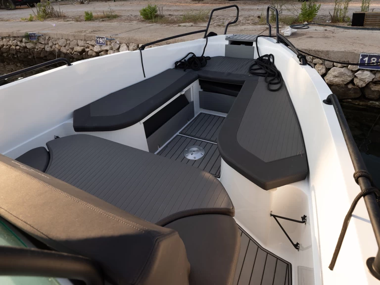 Wynajem Motorówka w Sibenik - Northmaster Northmaster 685 Cruiser