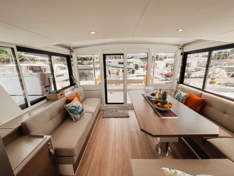 Wynajem Katamaran Bali z patentem 