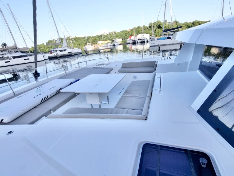 Bali Bali 5.4 między profesjonalistami a osobami prywatnymi w Parham Town