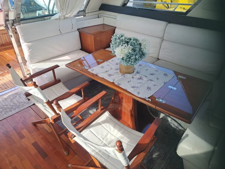 Wynajmij morosini superitalia fly bridge 52 w Palermo