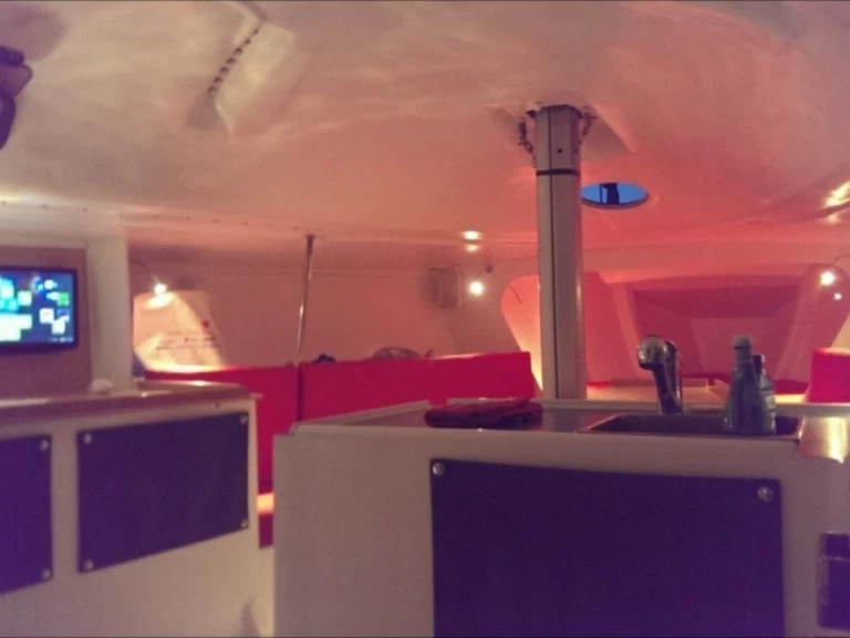 Wynajmij 3c-Composites Bongo 9.60 w Loctudy