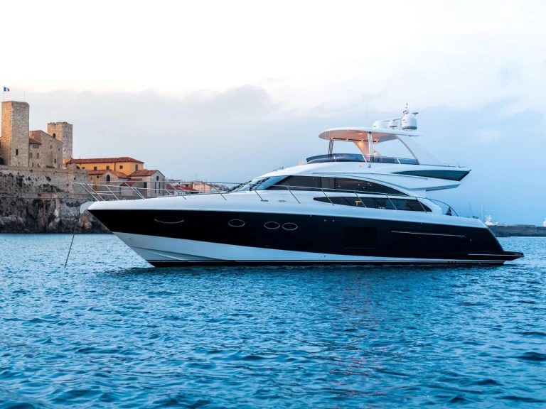 Wynajem w Beaulieu-sur-Mer- Princess Princess 64 Fly na SamBoat
