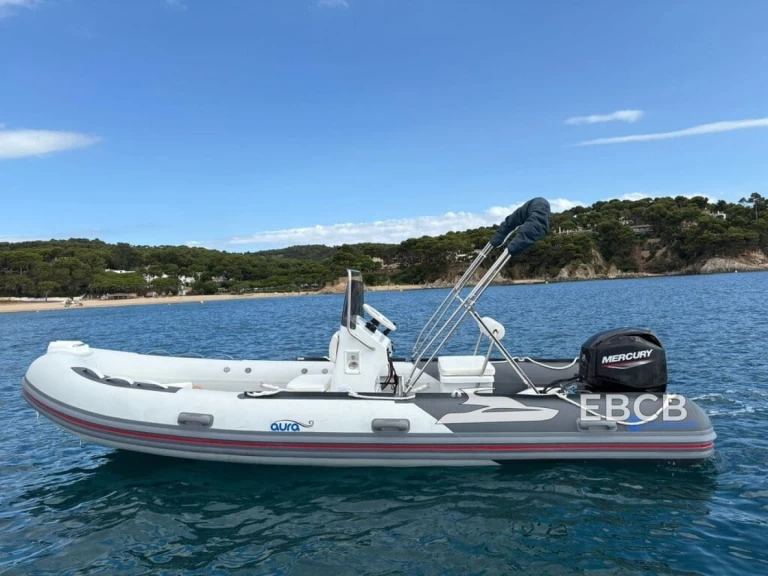 Wynajmij Silver 495 w Palamos