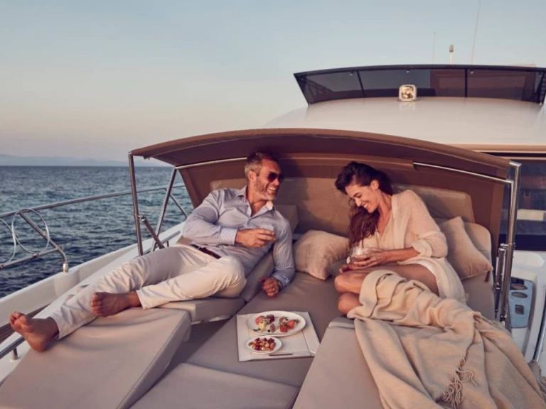 Wynajmij Motorówka z lub bez skippera Prestige w Saint-Laurent-du-Var