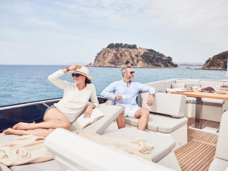 Wynajmij Prestige Prestige 520 Fly w Saint-Laurent-du-Var