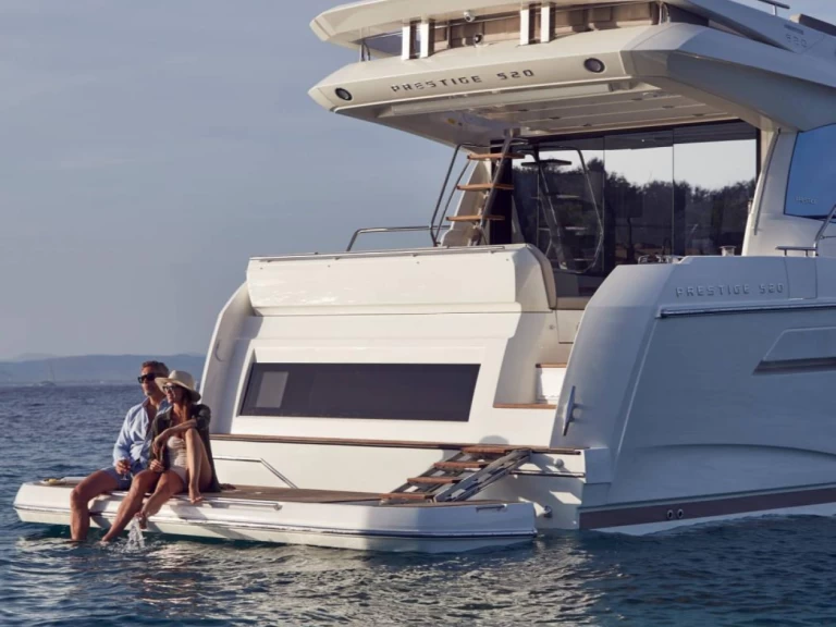 Wynajmij Motorówka z lub bez skippera Prestige w Saint-Laurent-du-Var