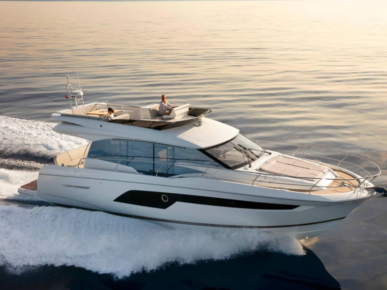 Wynajem Motorówka Prestige z patentem 