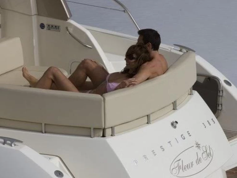 Wynajmij Motorówka z lub bez skippera Prestige w Juan-les-Pins