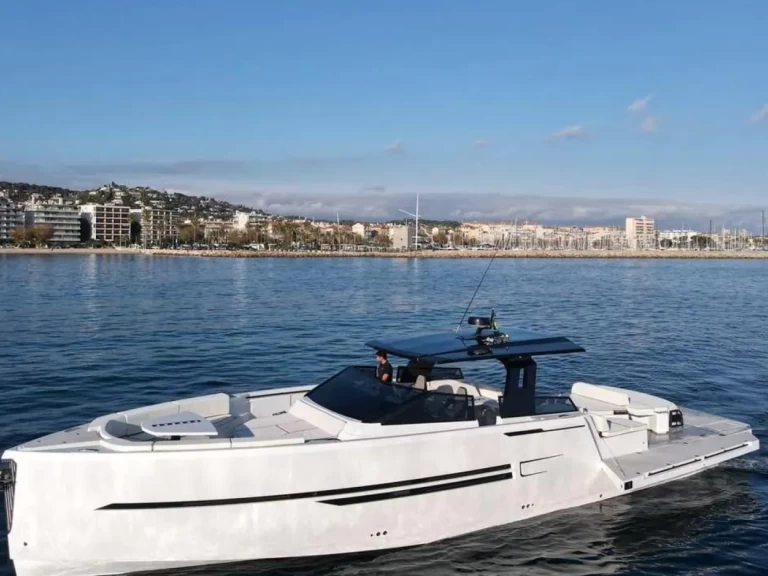 Wynajem Motorówka OKEAN z patentem 