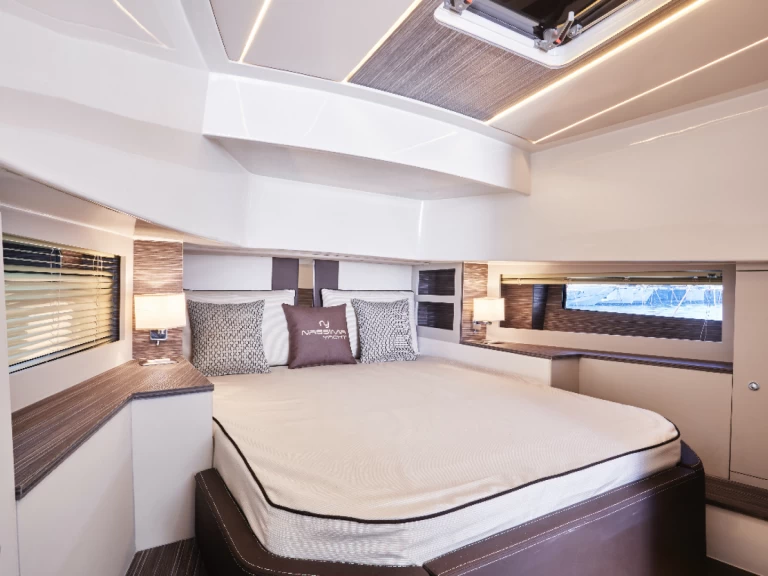 Wynajmij Motorówka z lub bez skippera Nassima40 w Ibiza Town