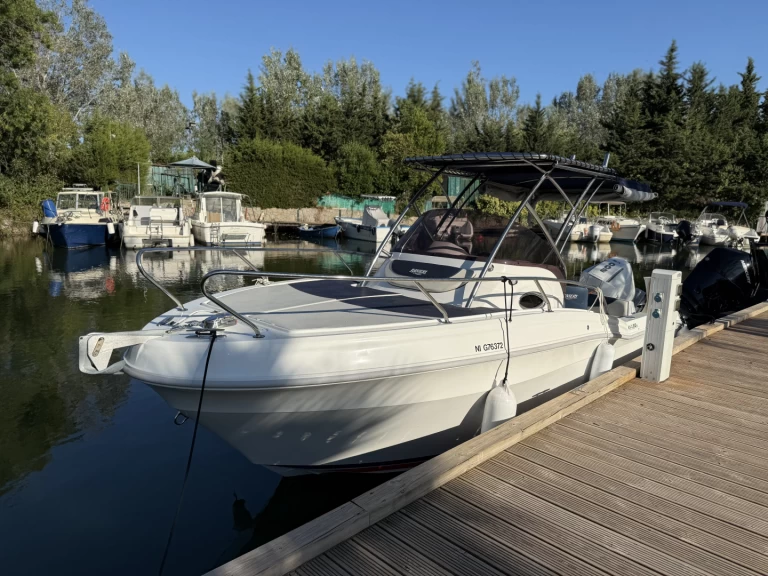 Wynajmij Motorówka z lub bez skippera Ranieri w Mandelieu-la-Napoule