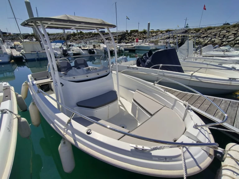 Wynajem w Saint-Quay-Portrieux- Jeanneau Cap Camarat 5.5 CC Serie 2 na SamBoat