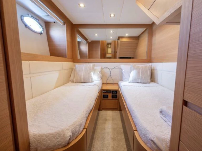 Wynajem łodzi Pershing Pershing 64 w Antibes na SamBoat 