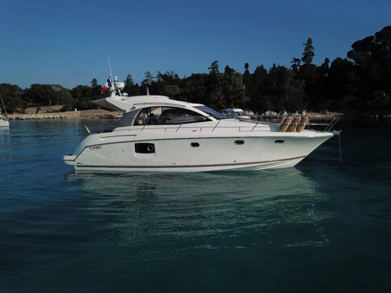 Wynajem łodzi Prestige 39 w Juan-les-Pins na SamBoat 