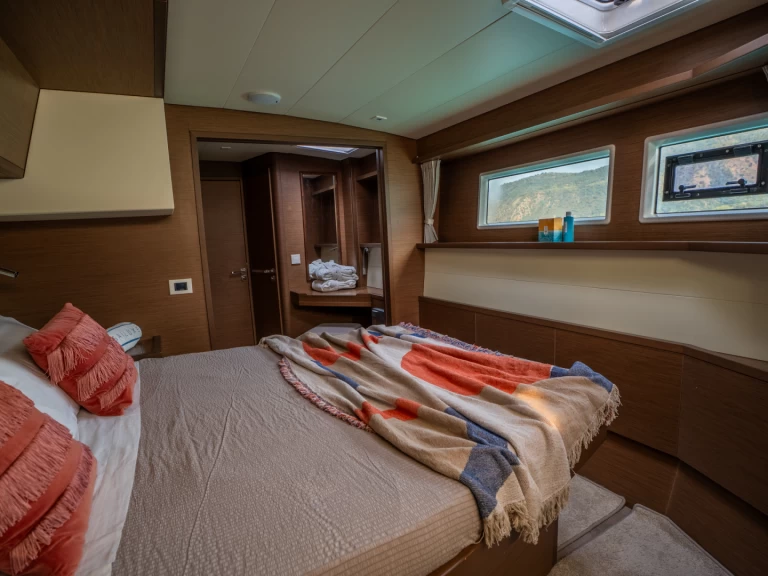 Katamaran do wynajmu w Olbia w najlepszej cenie