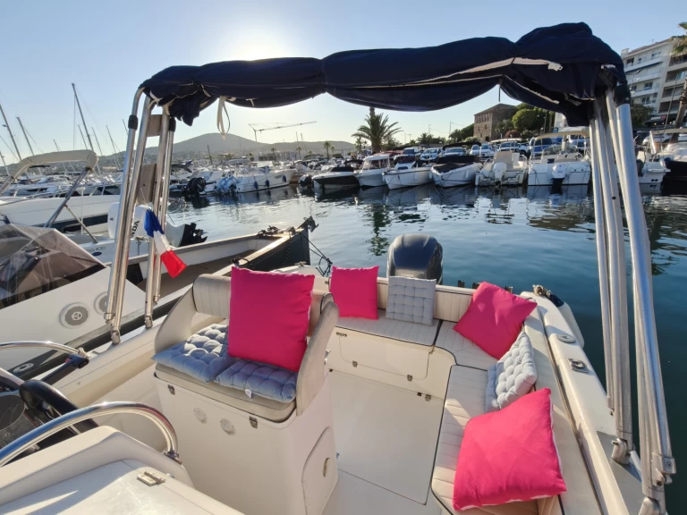 Wynajem łodzi Tecnomariner Stealth Mithos  w Sainte-Maxime na SamBoat 