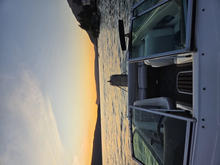 Wynajem Motorówka Sea Ray z patentem 