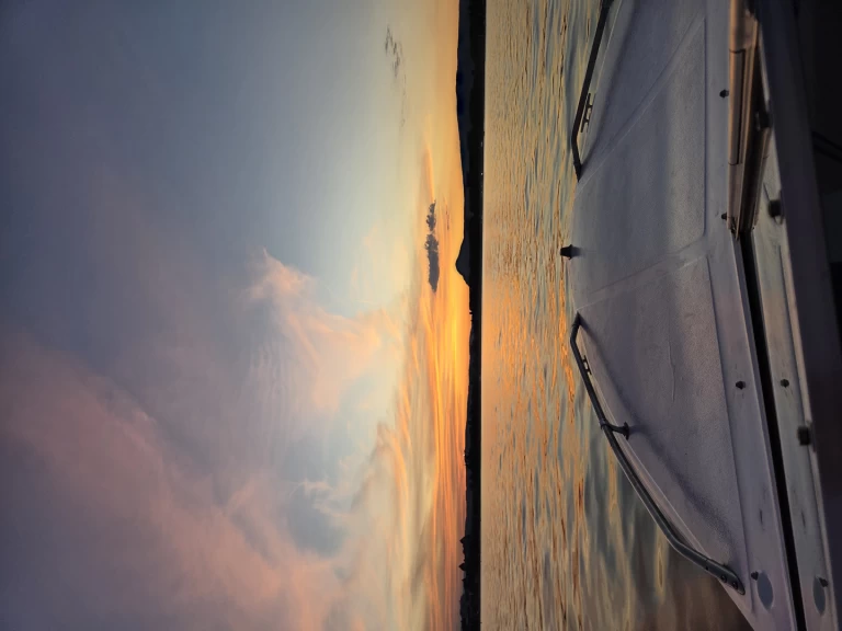 Motorówka do wynajmu w Annecy w najlepszej cenie