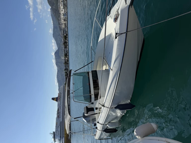 Wynajmij Jeanneau Cap Camarat 695 WA w Toulon