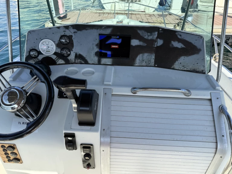 Wynajem łodzi Jeanneau Cap Camarat 695 WA w Toulon na SamBoat 