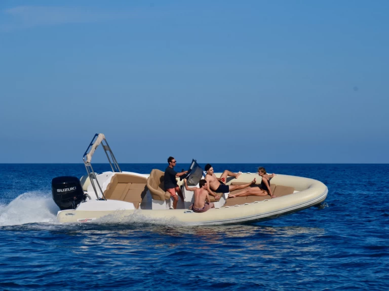 Wynajmij Hydrosport 737 w Alcudia