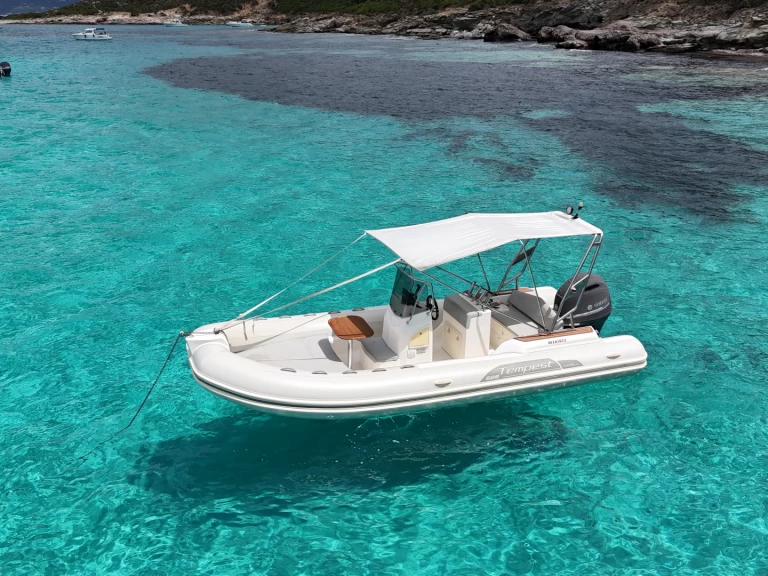 Wynajem łodzi Capelli Tempest 626 w Saint-Florent na SamBoat 