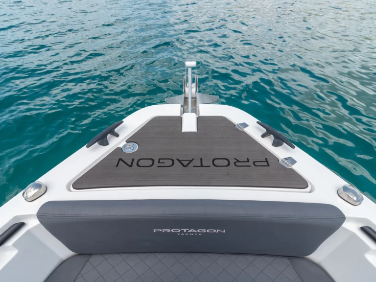 Wynajem Motorówka Protagon z patentem 