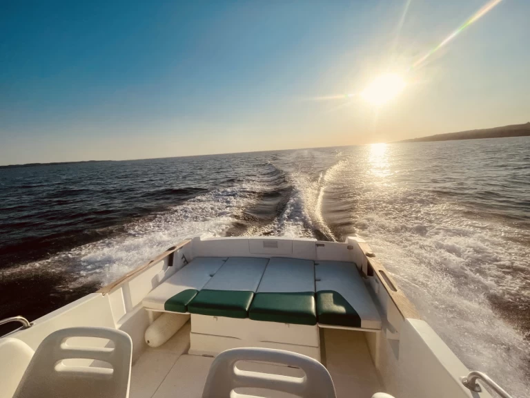 Motorówka do wynajmu w Larmor-Plage w najlepszej cenie