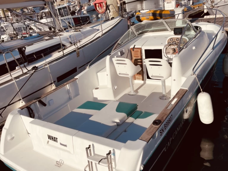 Jeanneau Cap Camarat 725 WA między profesjonalistami a osobami prywatnymi w Larmor-Plage