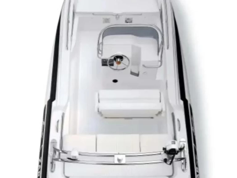 Łódż półsztywna do wynajmu w Selce w najlepszej cenie