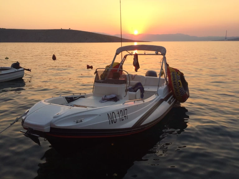 Wynajem w Selce- Zar ZAR 57 Welldeck na SamBoat