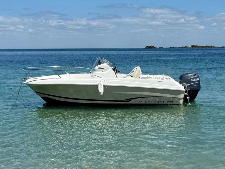Wynajmij Jeanneau Cap Camarat 555 w Saint-Gilles-Croix-de-Vie