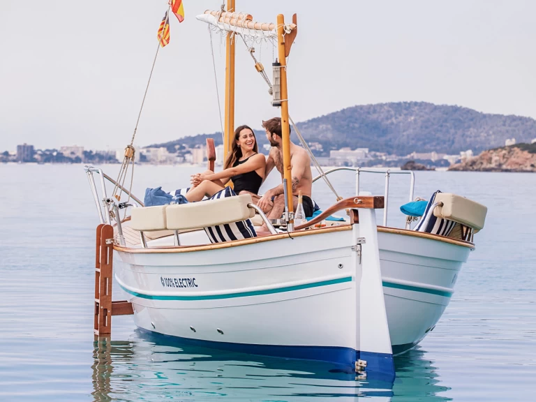 Wynajmij medvolt m7 w Port d'Alcudia