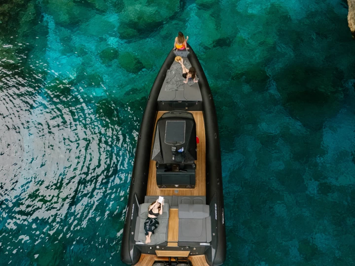 Ribco SF-36X między profesjonalistami a osobami prywatnymi w Sifnos