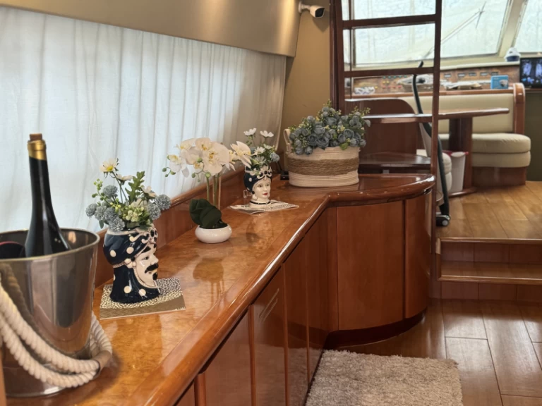 Wynajem łodzi Antango Ship 62 Fly  w Palermo na SamBoat 