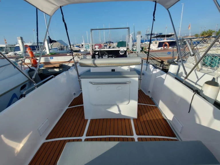 Wynajem Motorówka DAC MARINE z patentem 