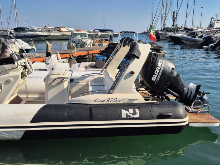 Wynajmij Nuova Jolly King 850 w Porto Turistico Masuccio Salernitano