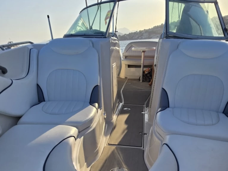 Wynajem łodzi Monterey Monterey 268SS w Port d'Alcudia na SamBoat 