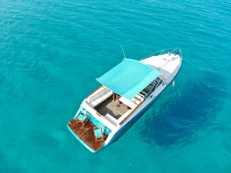 Motorówka do wynajmu w Mahon w najlepszej cenie