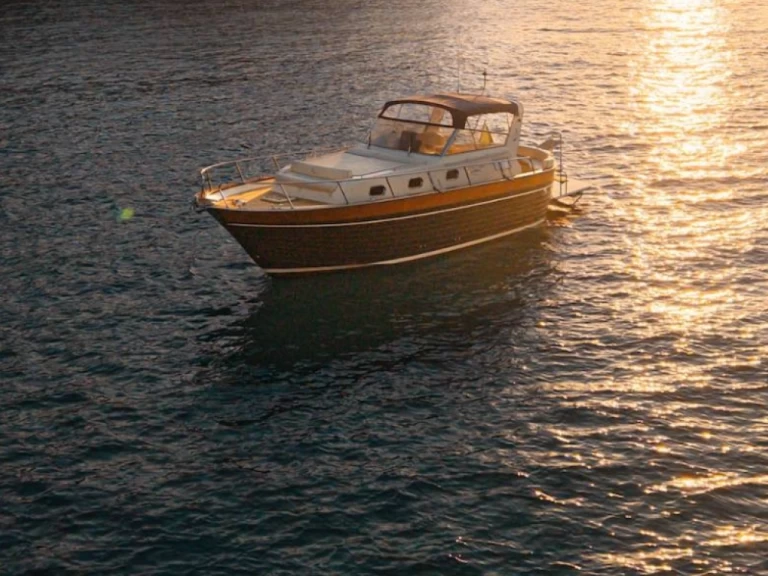 Wynajmij Motorówka z lub bez skippera Apreamare w Monopoli