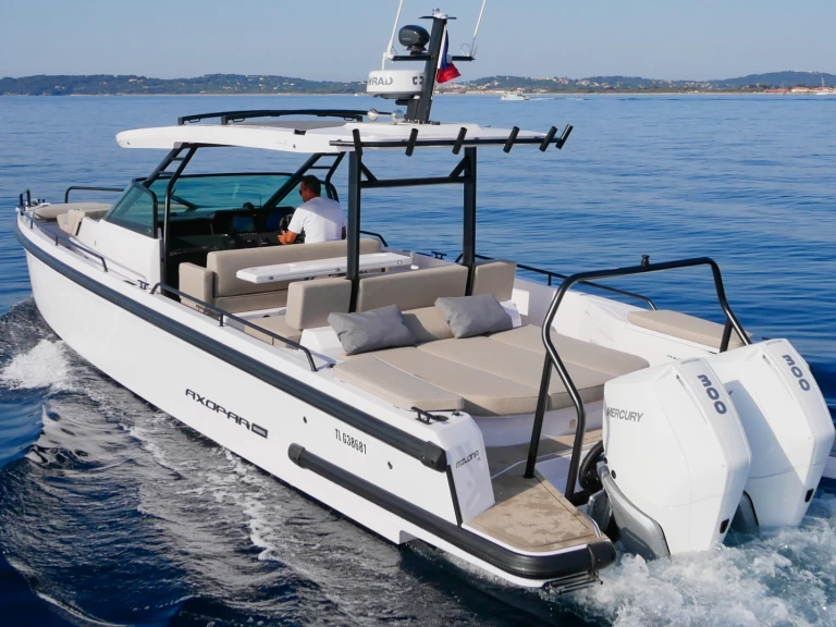 Wynajem łodzi Axopar Axopar 37 Sun-Top w Port du Lavandou na SamBoat 