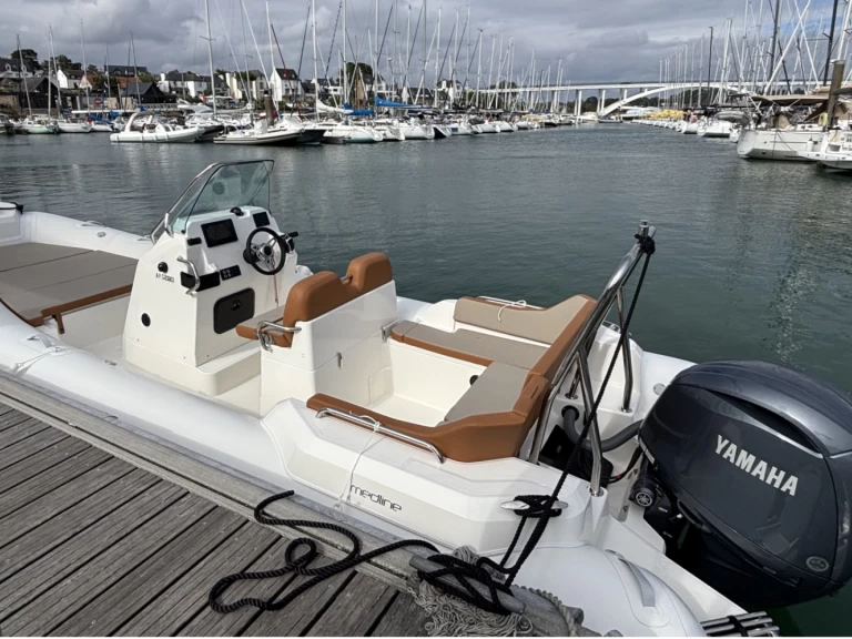 Wynajmij Zodiac Medline 6.8 w La Trinité-sur-Mer